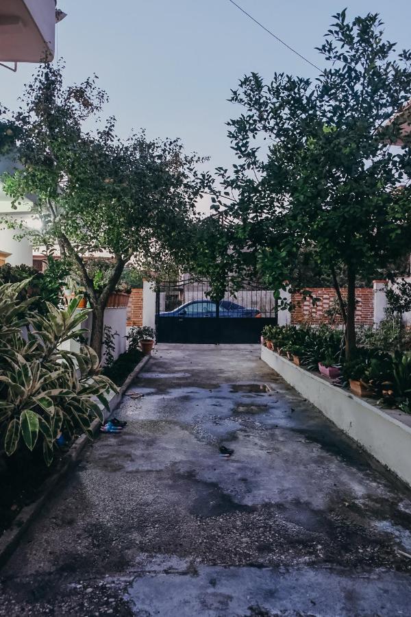 Vlorë Apartments Mehmeti מראה חיצוני תמונה